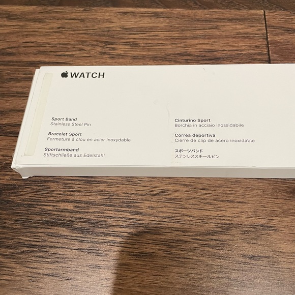 Apple Watch Series 5 Compatible Sport Band White